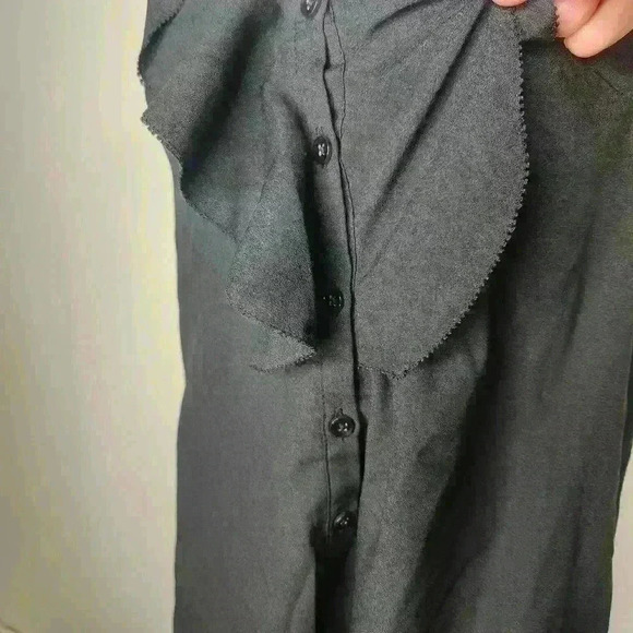 Mossimo women's black ruffle front sleeveless blouse size medium - Picture 5 of 7